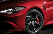 Alfa Romeo Giulia thumb-4